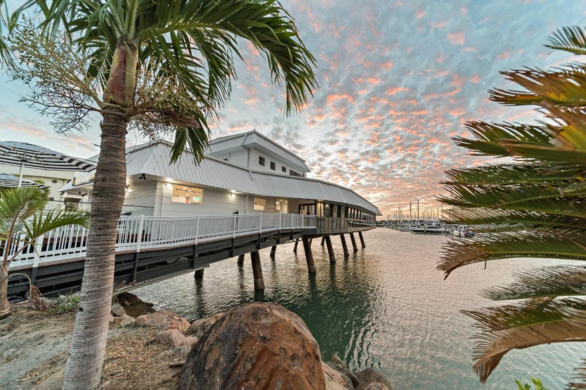 The Pier Pods On The Water- 50M From Townsville Bus Terminal And Ferry Terminal- Passport Id Requried Екстер'єр фото